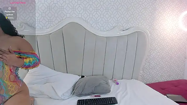 Snapshot of alana-silva chatting on January 8, 1:50 pm alana-silva online show from January 8, 1:50 pm