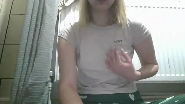 dirty sasha00 online show from April 22, 2:51 am