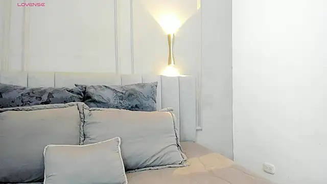 annie  20 online show from January 17, 12:09 pm