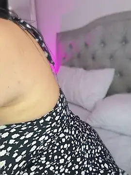 annie  20 online show from March 28, 5:14 pm