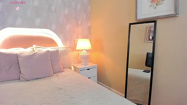 annie  20 online show from November 17, 12:20 pm