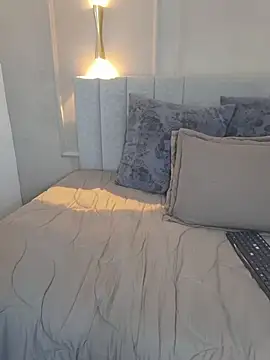 annie  20 online show from February 25, 12:16 pm