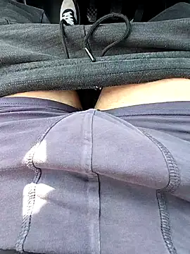 seulementme online show from March 1, 10:48 am