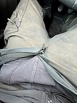 seulementme online show from December 15, 10:32 am