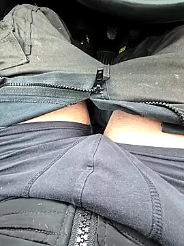 seulementme online show from February 6, 12:01 pm