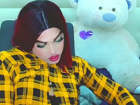 NharaBigCock online show from June 2, 7:36 pm