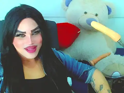 NharaBigCock online show from April 15, 6:23 pm