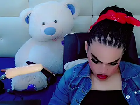 NharaBigCock online show from December 4, 7:13 pm