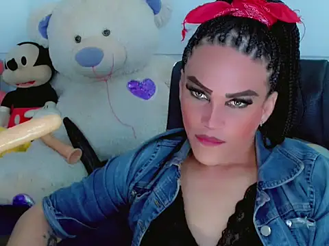 NharaBigCock online show from November 22, 7:46 pm