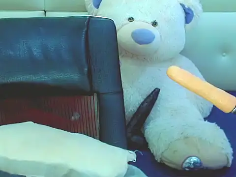 Snapshot of NharaBigCock chatting on February 3, 7:41 pm NharaBigCock online show from February 3, 7:41 pm