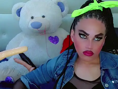 NharaBigCock online show from December 5, 7:01 pm