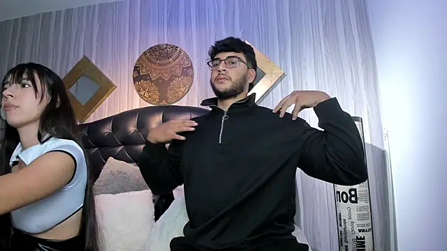 Snapshot of mikeandlucy_ chatting on November 5, 1:25 pm mikeandlucy online show from November 5, 1:25 pm