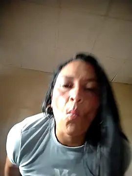 CatleyaSmith online show from April 7, 2:41 pm