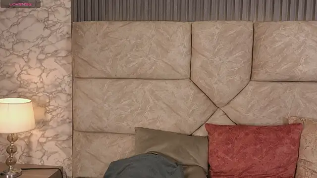 violett fowlerxx online show from February 17, 4:32 am