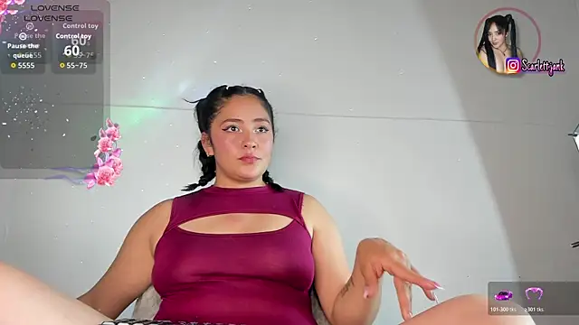 Snapshot of Scarlett_Jank chatting on May 11, 9:01 pm Scarlett Jank online show from May 11, 9:01 pm