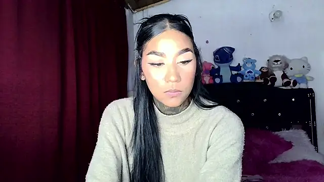 lyam ebony  online show from May 21, 3:48 am