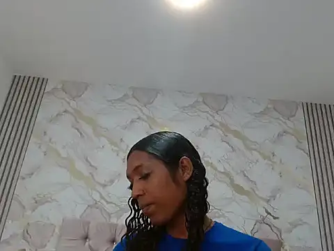 MiaCoock online show from December 17, 2:11 pm