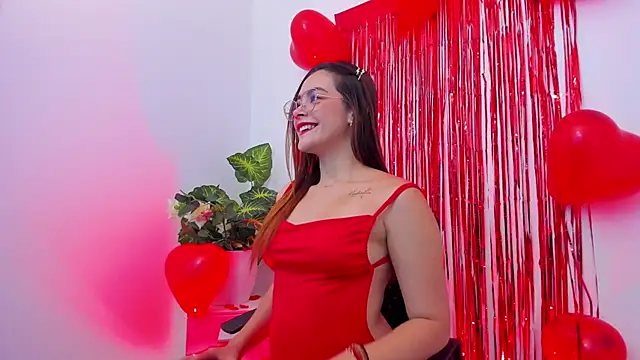 SaraAlvarezx online show from February 15, 5:08 am