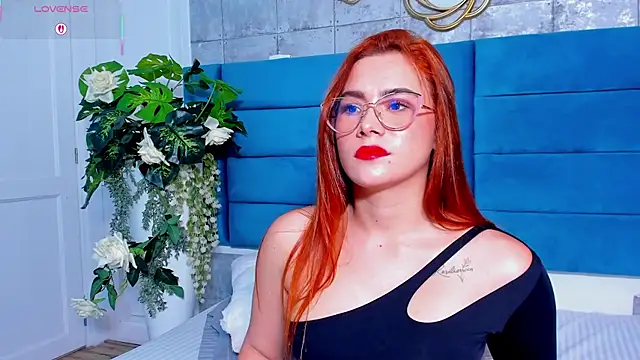Snapshot of SaraAlvarezx chatting on May 30, 3:24 am SaraAlvarezx online show from May 30, 3:24 am