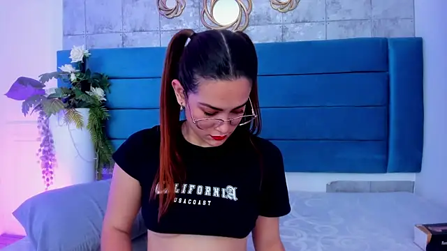 SaraAlvarezx online show from March 6, 4:40 am