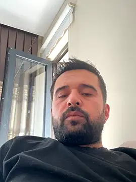 Snapshot of NiktirGit31 chatting on November 5, 10:40 am NiktirGit31 online show from November 5, 10:40 am