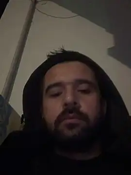 Snapshot of NiktirGit31 chatting on November 4, 6:11 pm NiktirGit31 online show from November 4, 6:11 pm