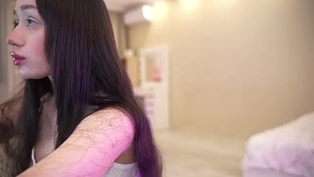 Bananalizzy online show from January 15, 2:09 pm