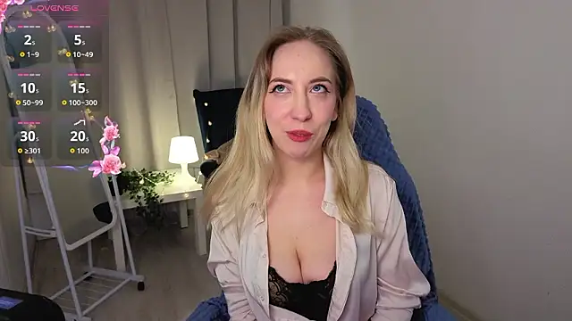 IsabelleBliz online show from February 22, 10:11 pm