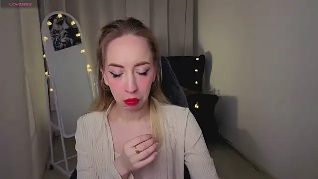 IsabelleBliz online show from March 3, 9:44 pm