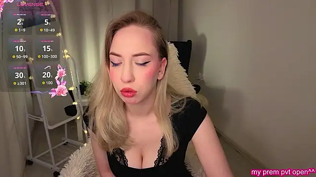 IsabelleBliz online show from February 13, 10:10 pm