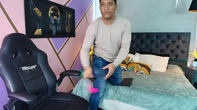 Kai santos  online show from November 6, 10:25 pm