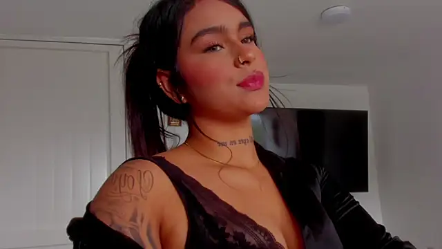 Taylor walton online show from December 22, 3:45 pm