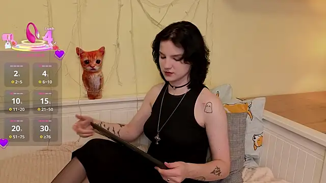 LatinaHuguenin online show from November 28, 7:08 am