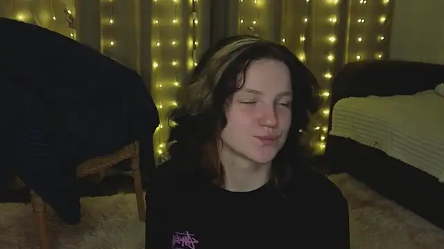 LatinaHuguenin online show from March 21, 10:24 pm