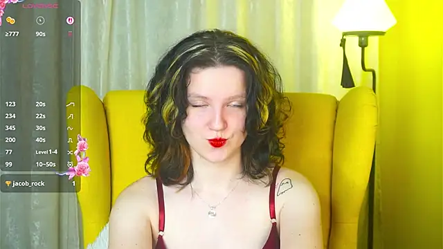 LatinaHuguenin online show from March 11, 7:08 pm