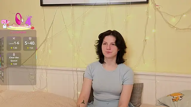 LatinaHuguenin online show from November 29, 7:19 am