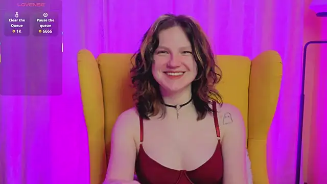 LatinaHuguenin online show from March 25, 9:24 pm