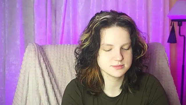 LatinaHuguenin online show from March 13, 8:14 pm