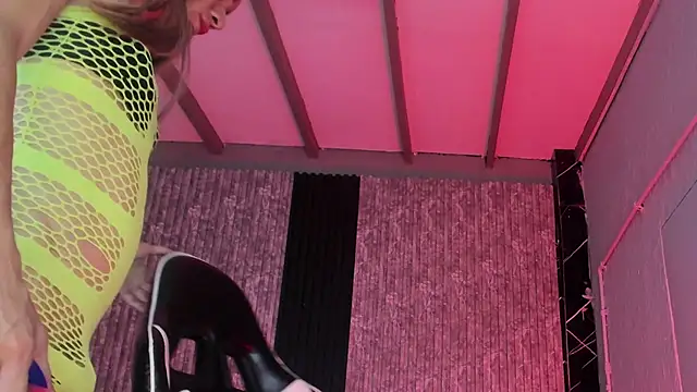 Snapshot of Caitlyn-Joness_ chatting on November 28, 8:09 pm Caitlyn-Joness online show from November 28, 8:09 pm