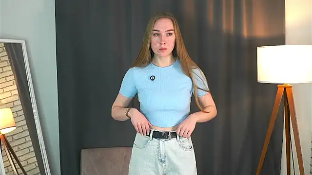 AnnaCarrick online show from November 18, 3:54 am