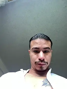 Snapshot of RaySullivan chatting on January 15, 2:31 pm RaySullivan online show from January 15, 2:31 pm