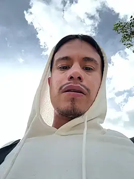 Snapshot of RaySullivan chatting on December 2, 8:10 pm RaySullivan online show from December 2, 8:10 pm