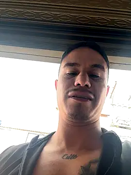 Snapshot of RaySullivan chatting on November 8, 7:28 pm RaySullivan online show from November 8, 7:28 pm