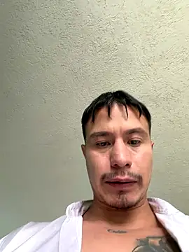 Snapshot of RaySullivan chatting on December 21, 4:30 pm RaySullivan online show from December 21, 4:30 pm