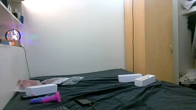 Empress Lilith online show from March 31, 5:04 pm