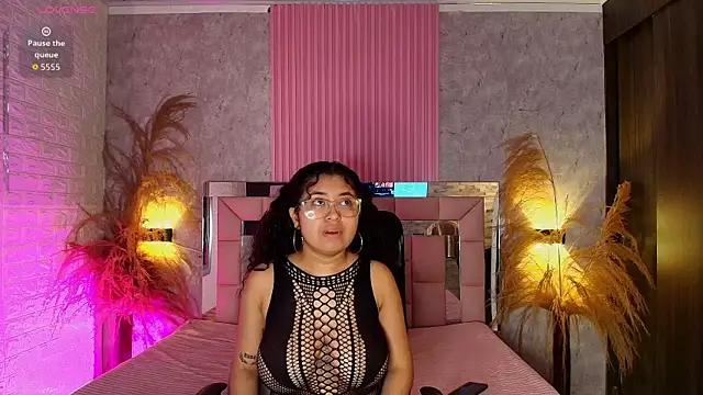 Snapshot of griselle_rousse chatting on June 13, 12:25 pm griselle rousse online show from June 13, 12:25 pm