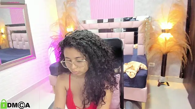 Snapshot of griselle_rousse chatting on December 3, 7:24 pm griselle rousse online show from December 3, 7:24 pm