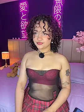 Snapshot of _sarahRose chatting on February 18, 4:21 am sarahRose online show from February 18, 4:21 am