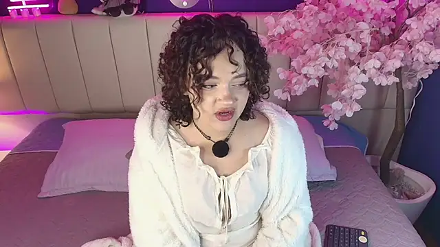  sarahRose online show from April 15, 3:45 am