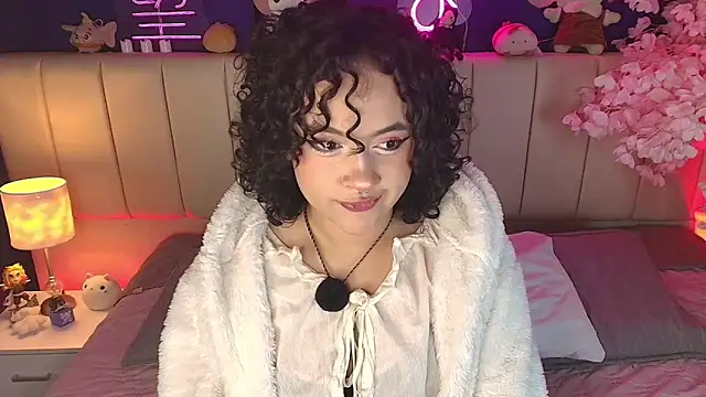  sarahRose online show from May 7, 4:17 am